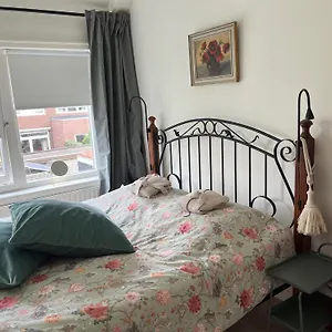 Bebabops Homestay Utrecht
